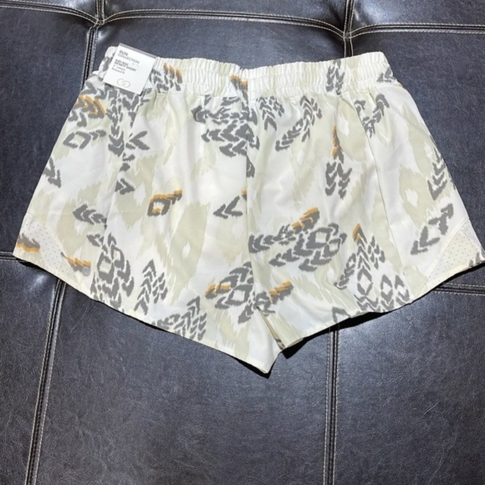 CALIA Women's Mid Rise Infinity Run Short - Picture 11 of 14